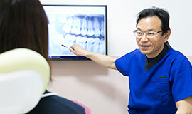 日本口腔外科学会認定の口腔外科専門医が担当